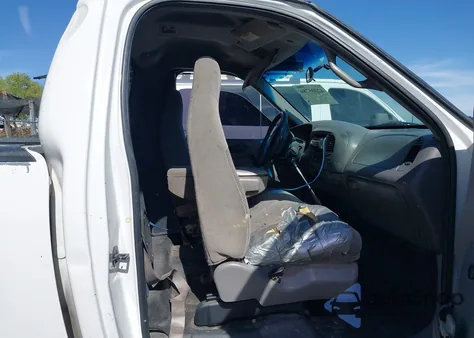 1999 Ford F-150 Work Series/Xl/Xlt z USA, uszkodzony, nr VIN 1FTZF1726XKA08802